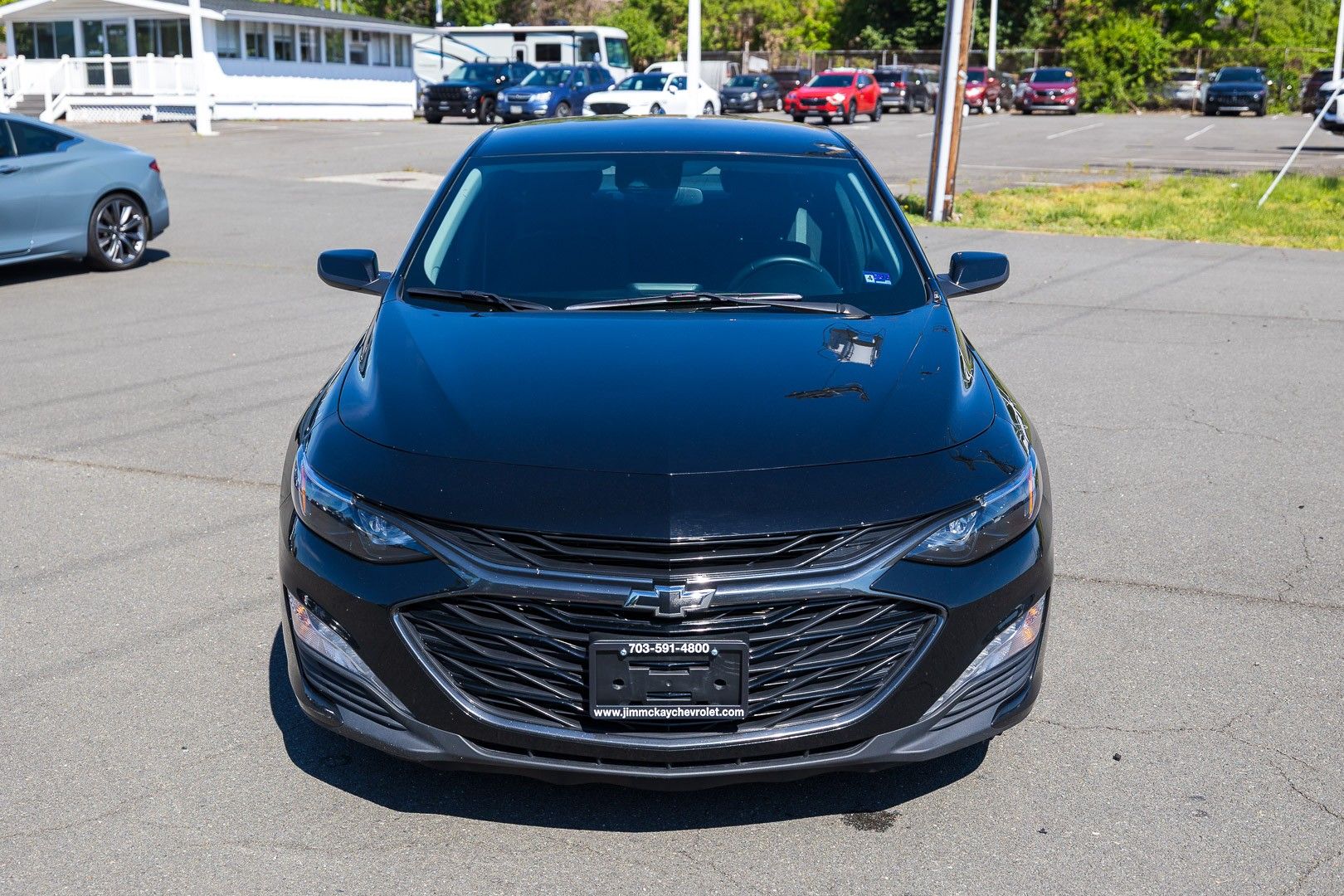 2024 Chevrolet Malibu 1LT Image 3 of 27