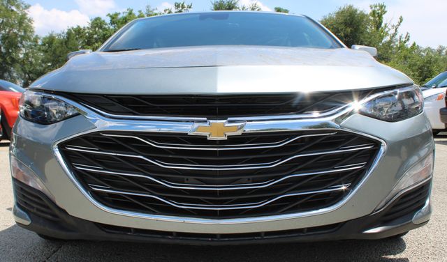 Vehicle image 8 of 22