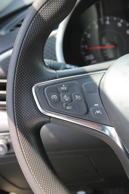 Vehicle image 15 of 22