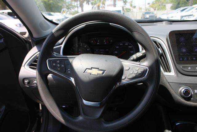 Vehicle image 14 of 22