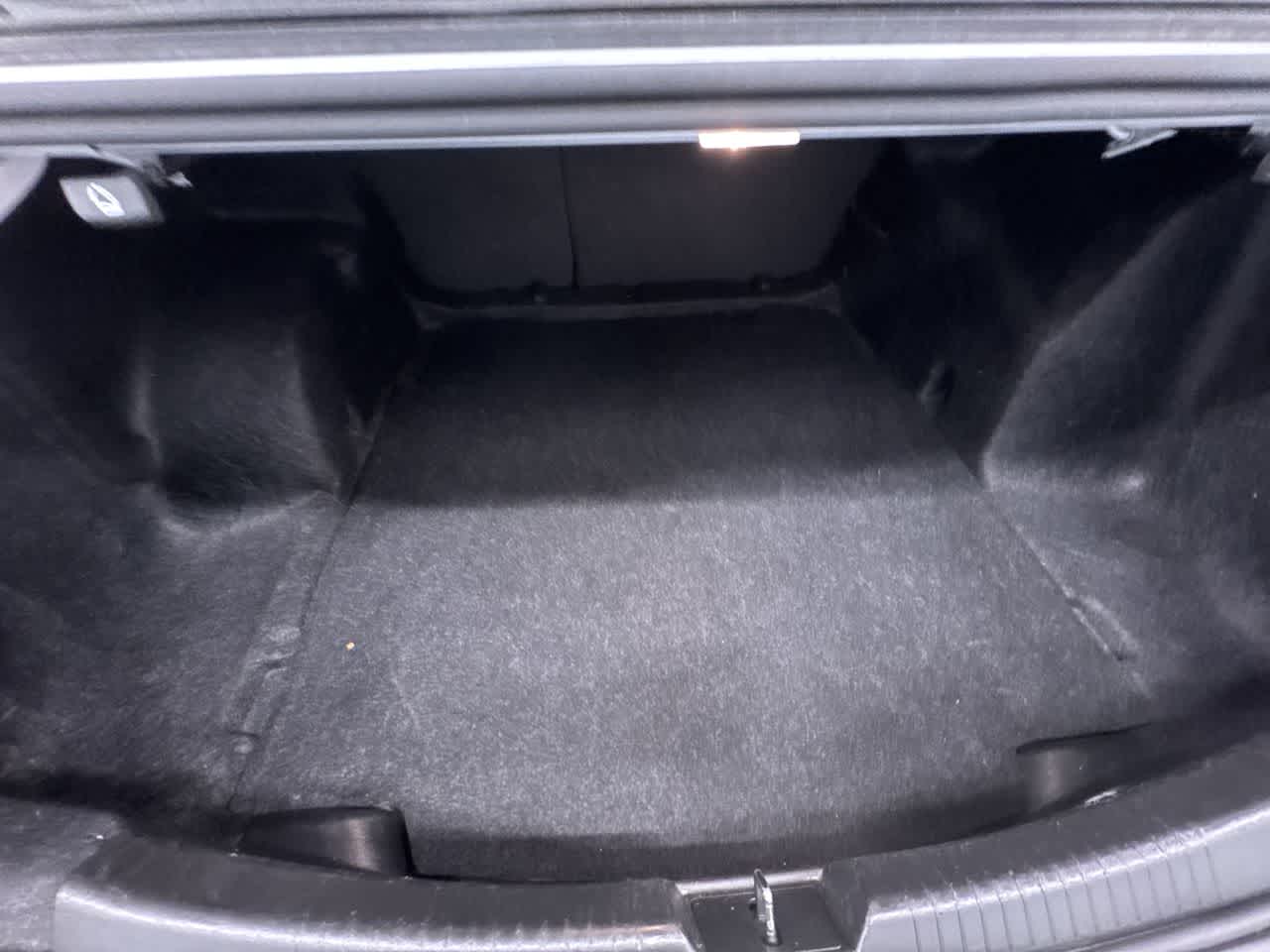 2024 Chevrolet Malibu LT Image 12 of 43