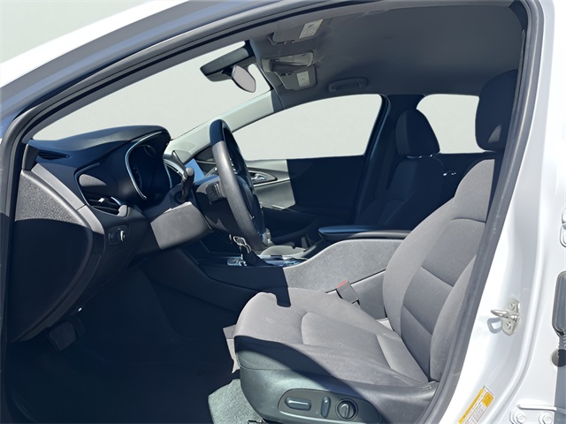 2024 Chevrolet Malibu LT Image 14 of 33