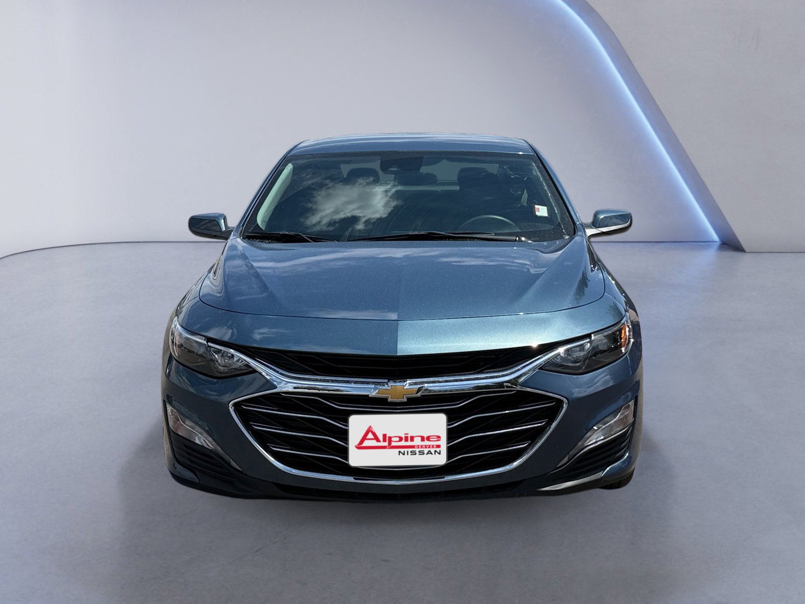 2024 Chevrolet Malibu LT Image 2 of 20