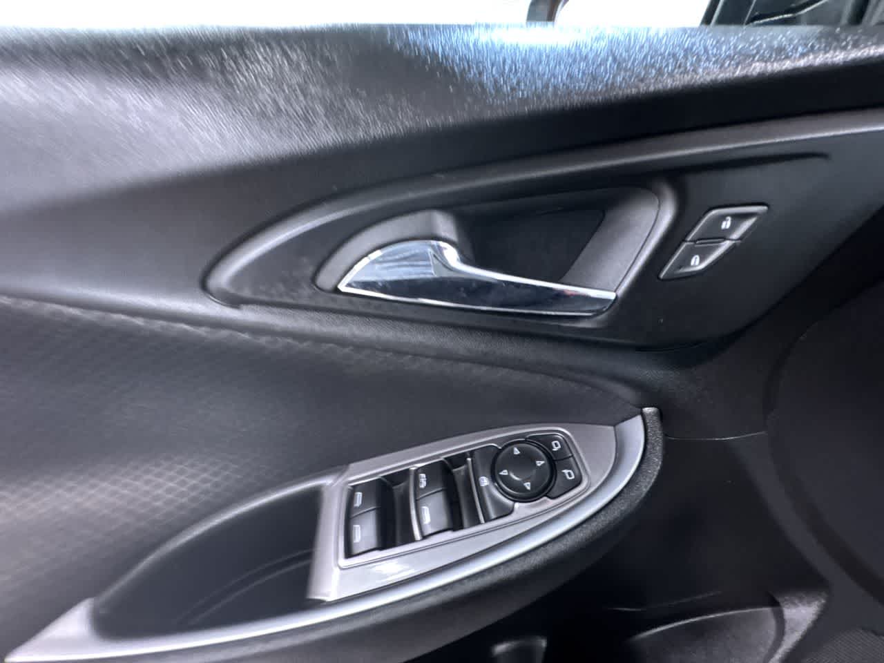 2024 Chevrolet Malibu LT Image 31 of 42