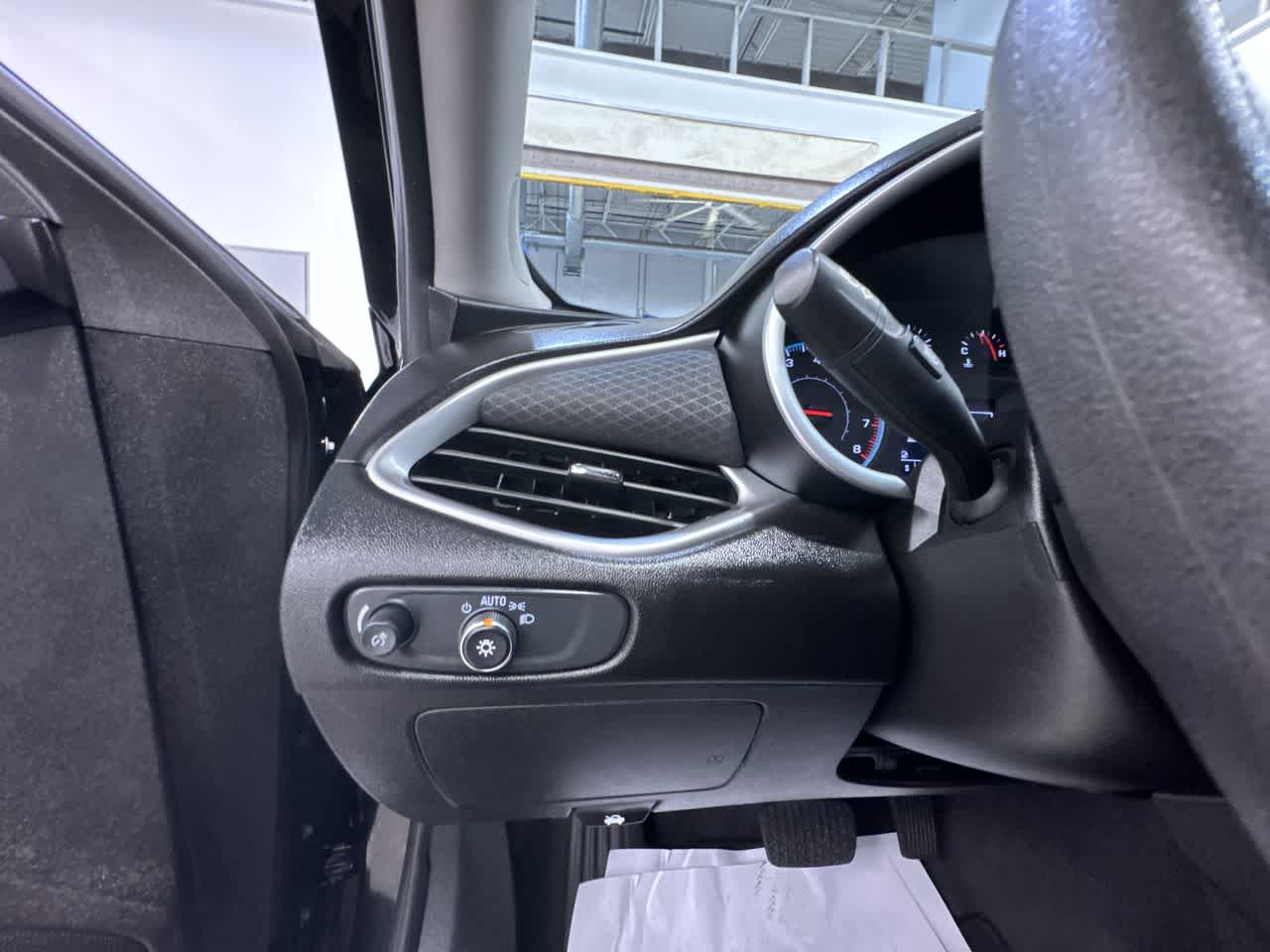 2024 Chevrolet Malibu LT Image 37 of 42