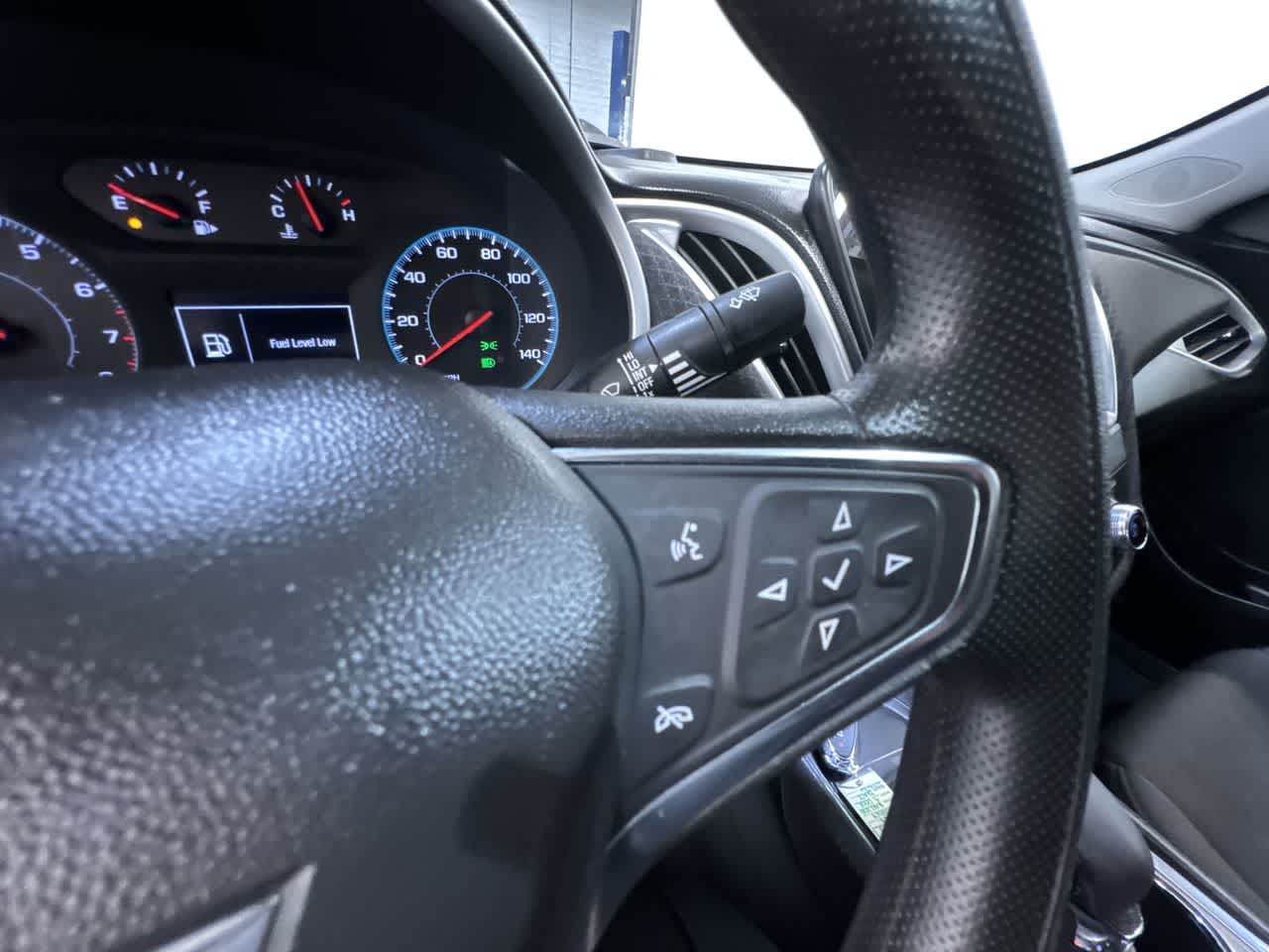 2024 Chevrolet Malibu LT Image 40 of 42