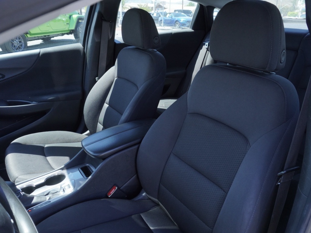 2024 Chevrolet Malibu LT Image 12 of 29