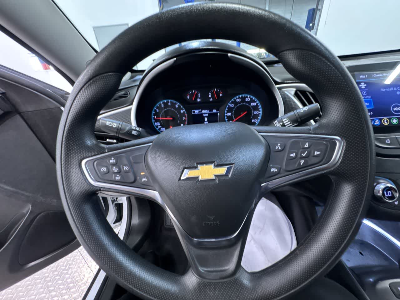 2024 Chevrolet Malibu LT Image 18 of 43