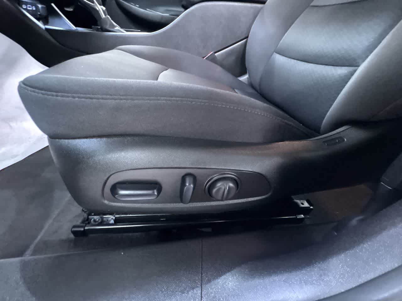 2024 Chevrolet Malibu LT Image 30 of 43