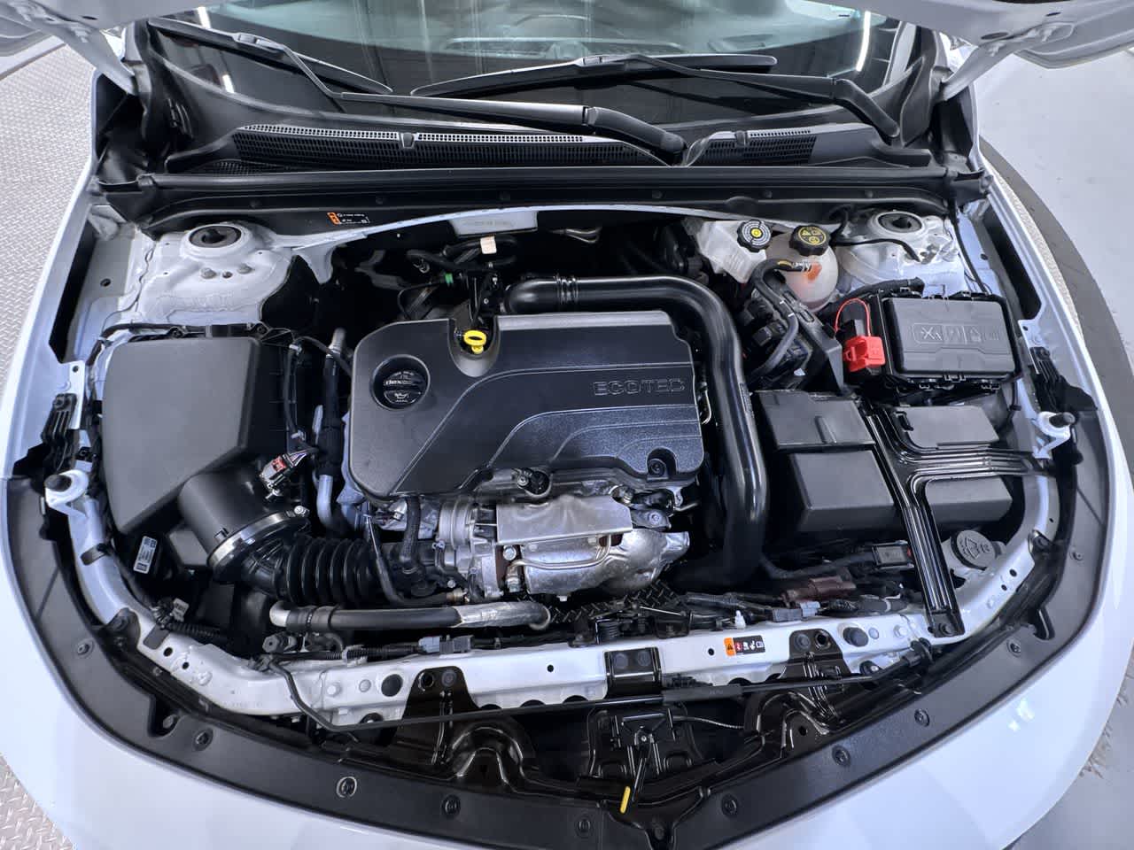 2024 Chevrolet Malibu LT Image 9 of 43