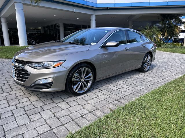 2024 Chevrolet Malibu LT Image 3 of 38