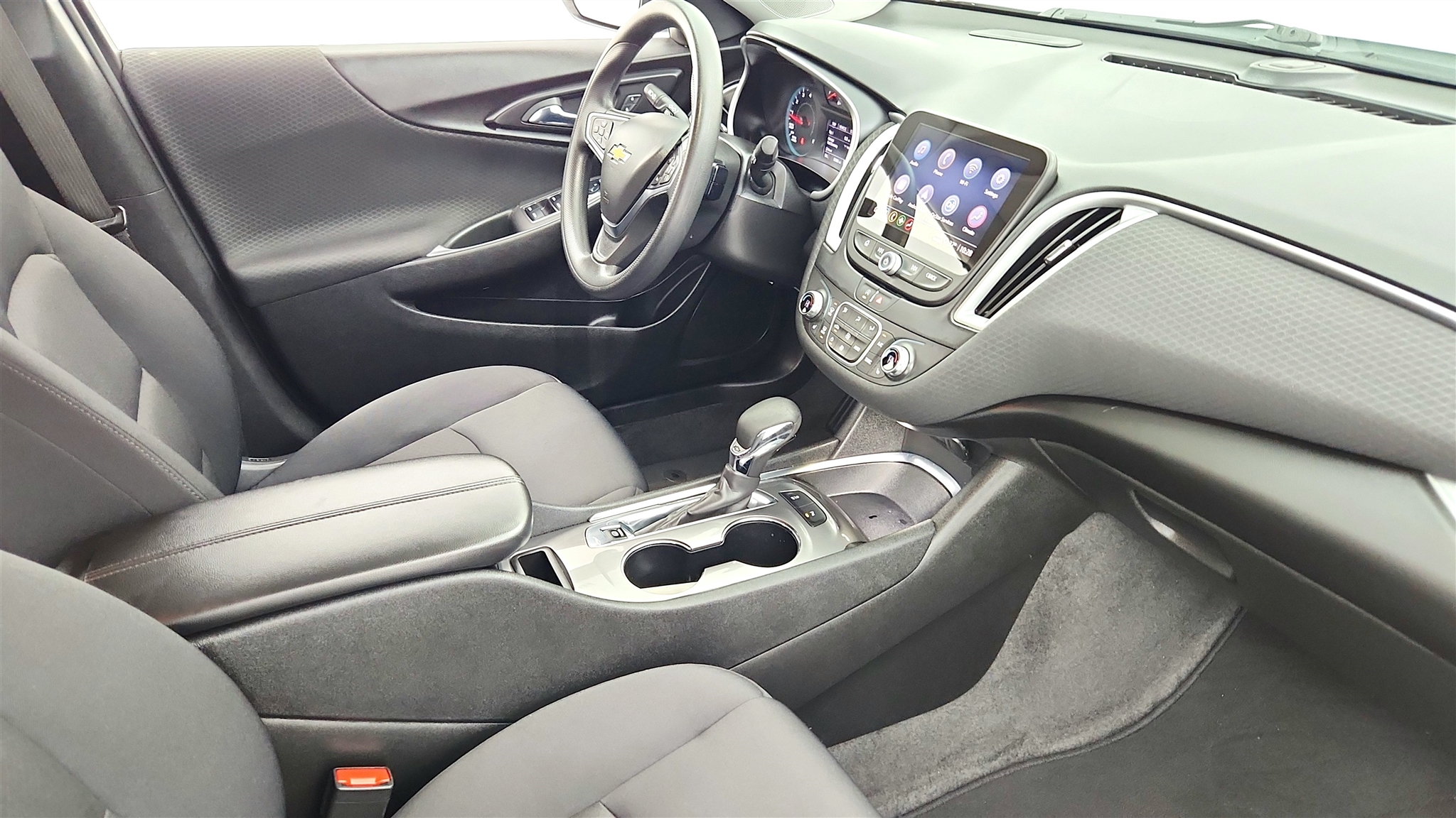 2024 Chevrolet Malibu LT Image 21 of 37