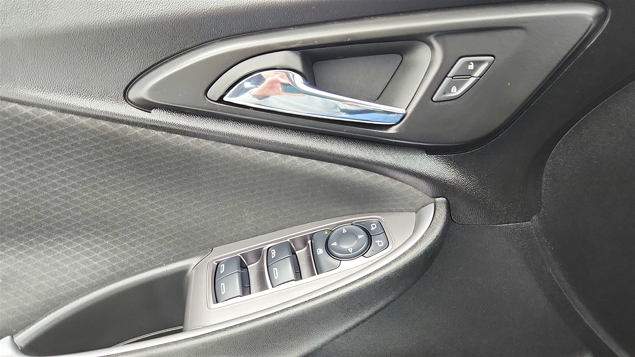 2024 Chevrolet Malibu LT Image 28 of 37