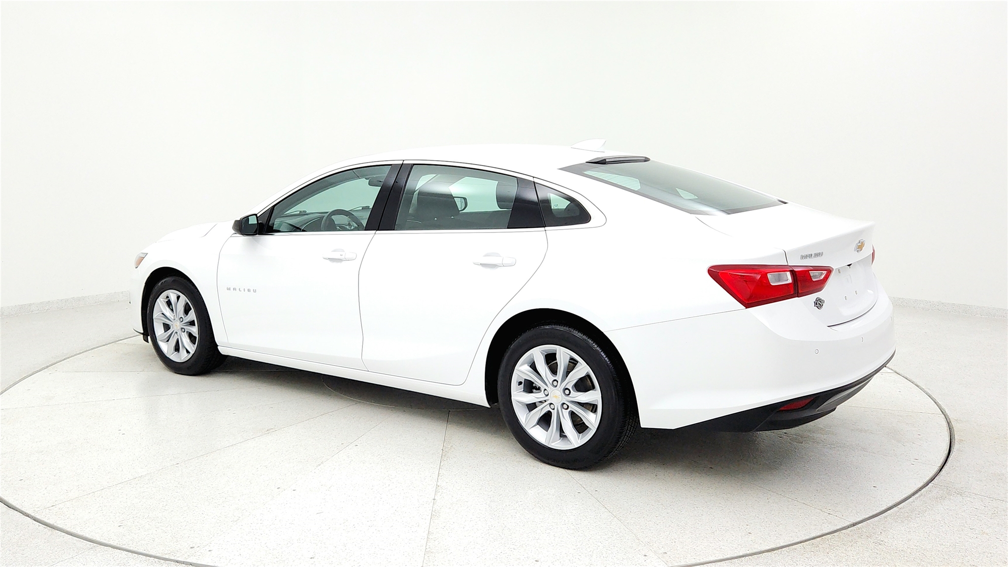 2024 Chevrolet Malibu LT Image 10 of 37