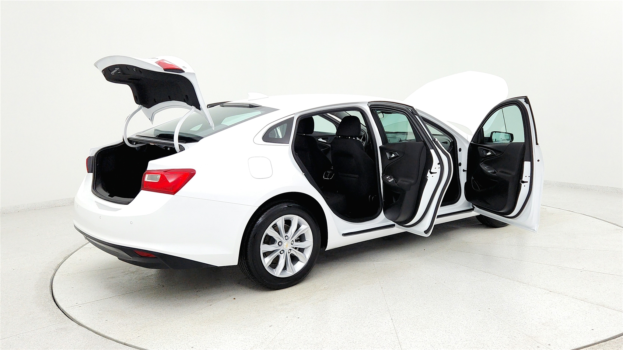 2024 Chevrolet Malibu LT Image 7 of 37