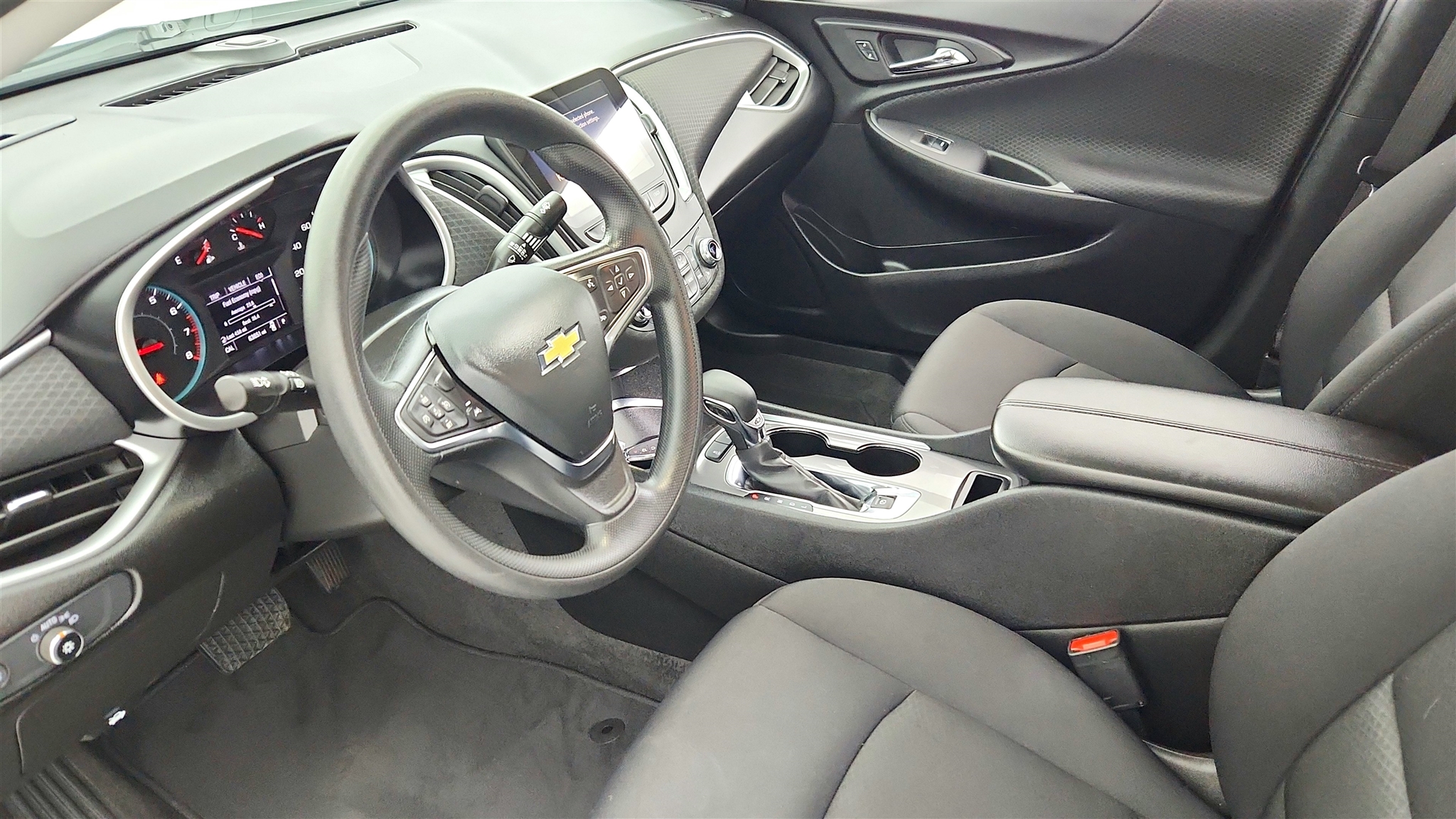 2024 Chevrolet Malibu LT Image 36 of 37