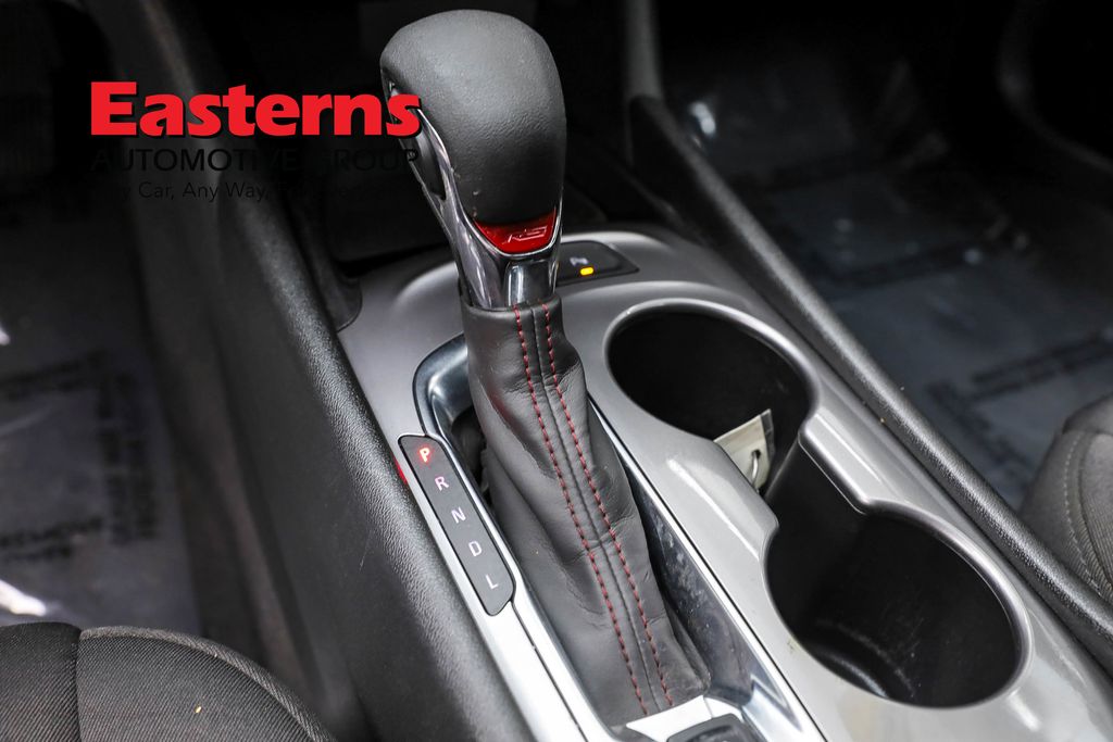 Vehicle image 51 of 61