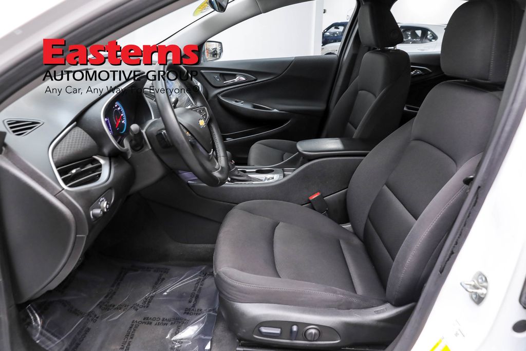 Vehicle image 45 of 61