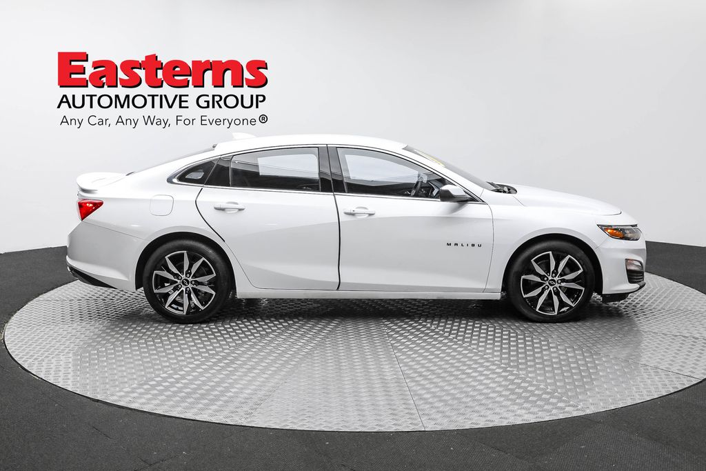 Vehicle image 16 of 61