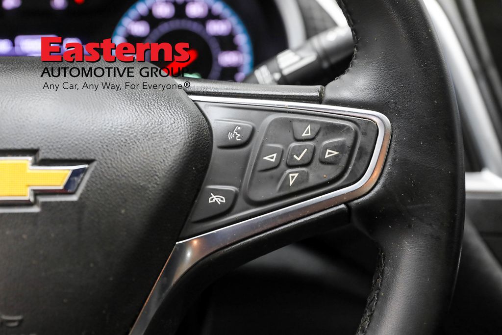 Vehicle image 47 of 61
