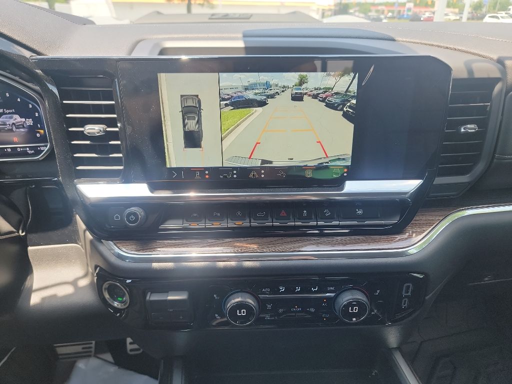 Vehicle image 20 of 31