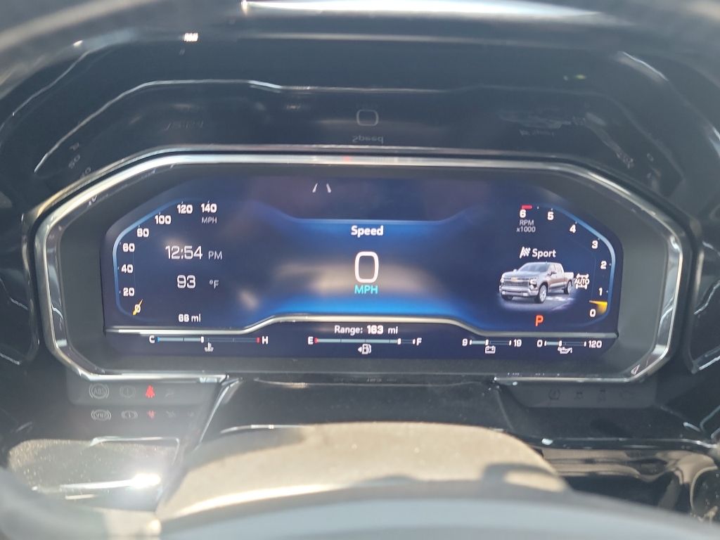 Vehicle image 18 of 31