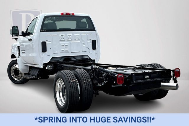 2024 Chevrolet Silverado MD Work Truck Image 4 of 10