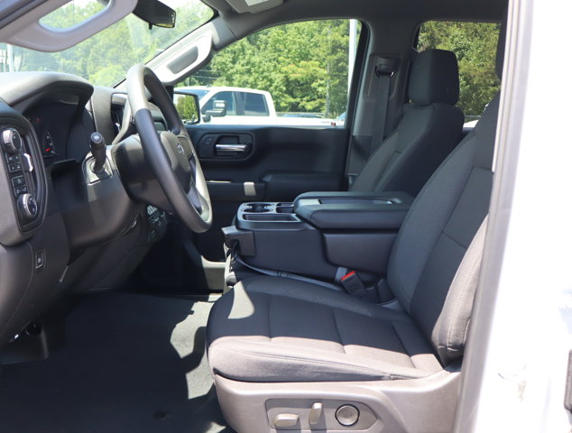 Vehicle image 10 of 26