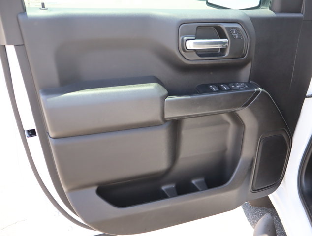 Vehicle image 11 of 26