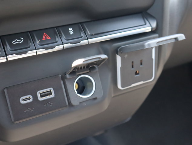 Vehicle image 17 of 26
