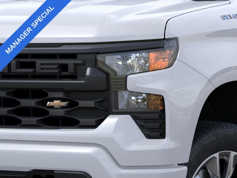 Vehicle image 10 of 24