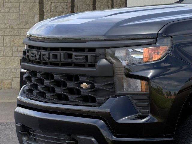 Vehicle image 13 of 24