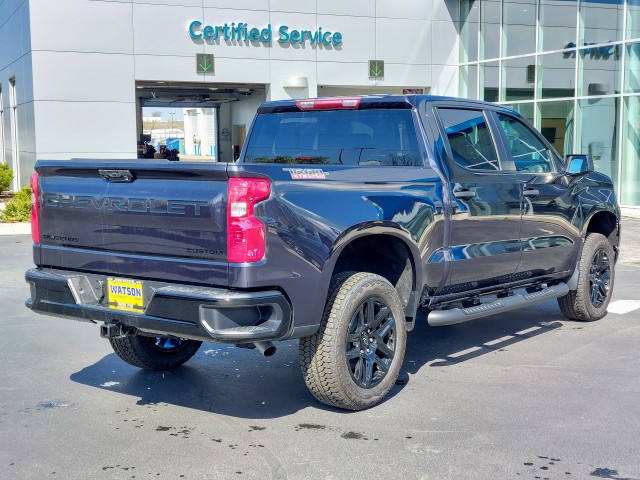 Vehicle image 6 of 24