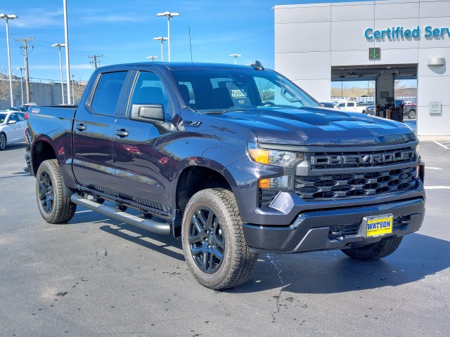 Vehicle image 4 of 24