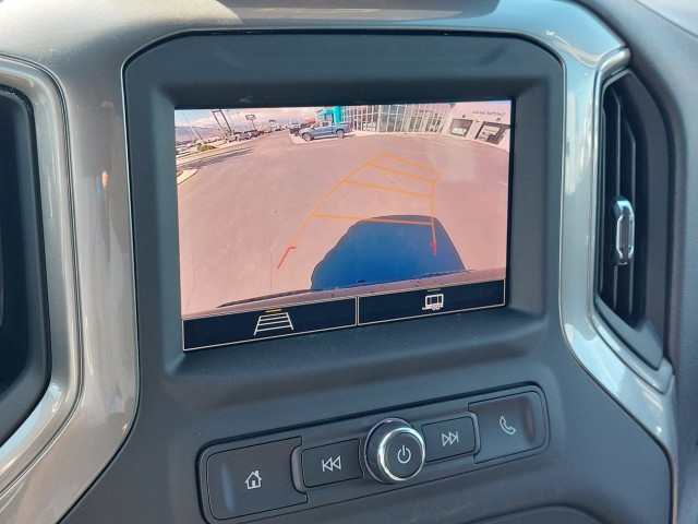 Vehicle image 13 of 24