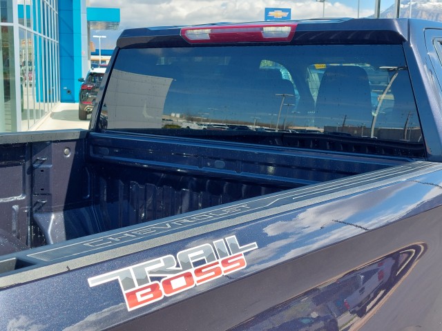 Vehicle image 20 of 24