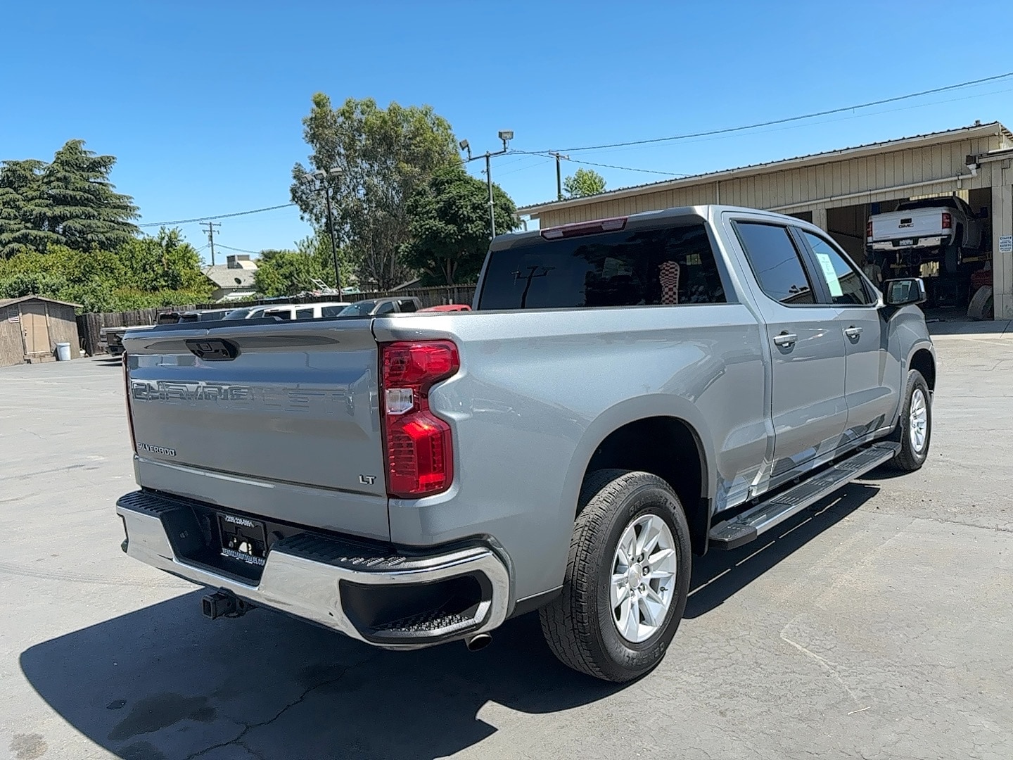 Vehicle image 5 of 15