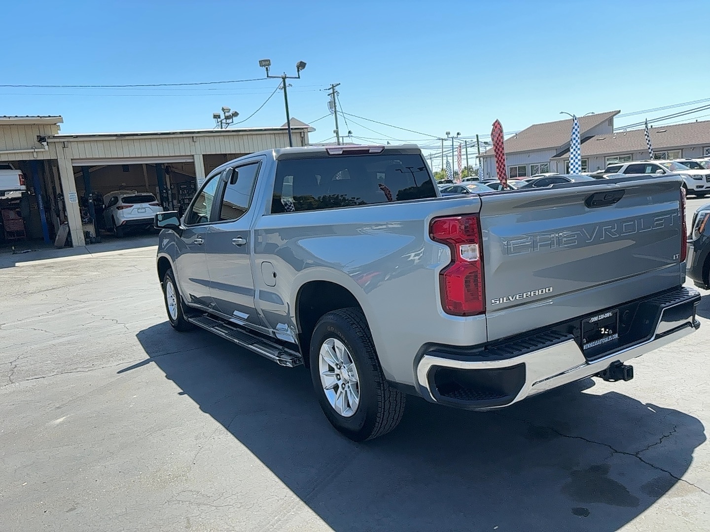 Vehicle image 6 of 15