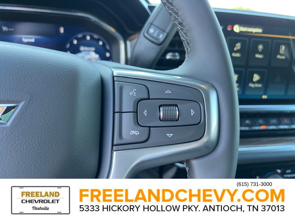 Vehicle image 14 of 23