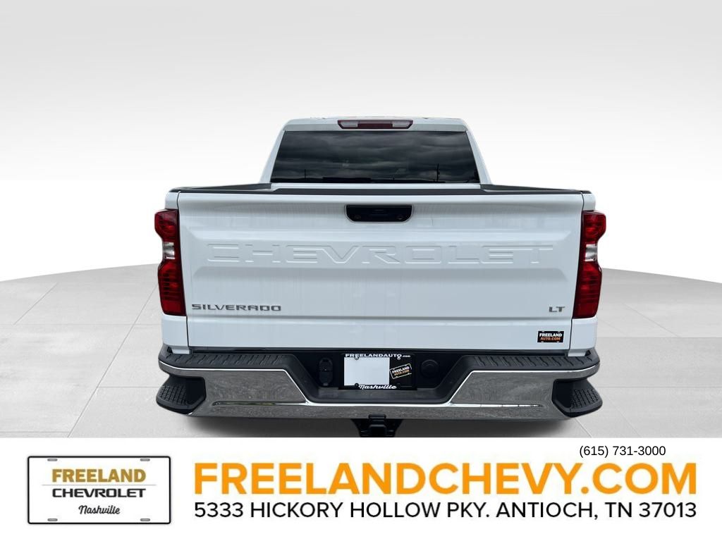 Vehicle image 5 of 23