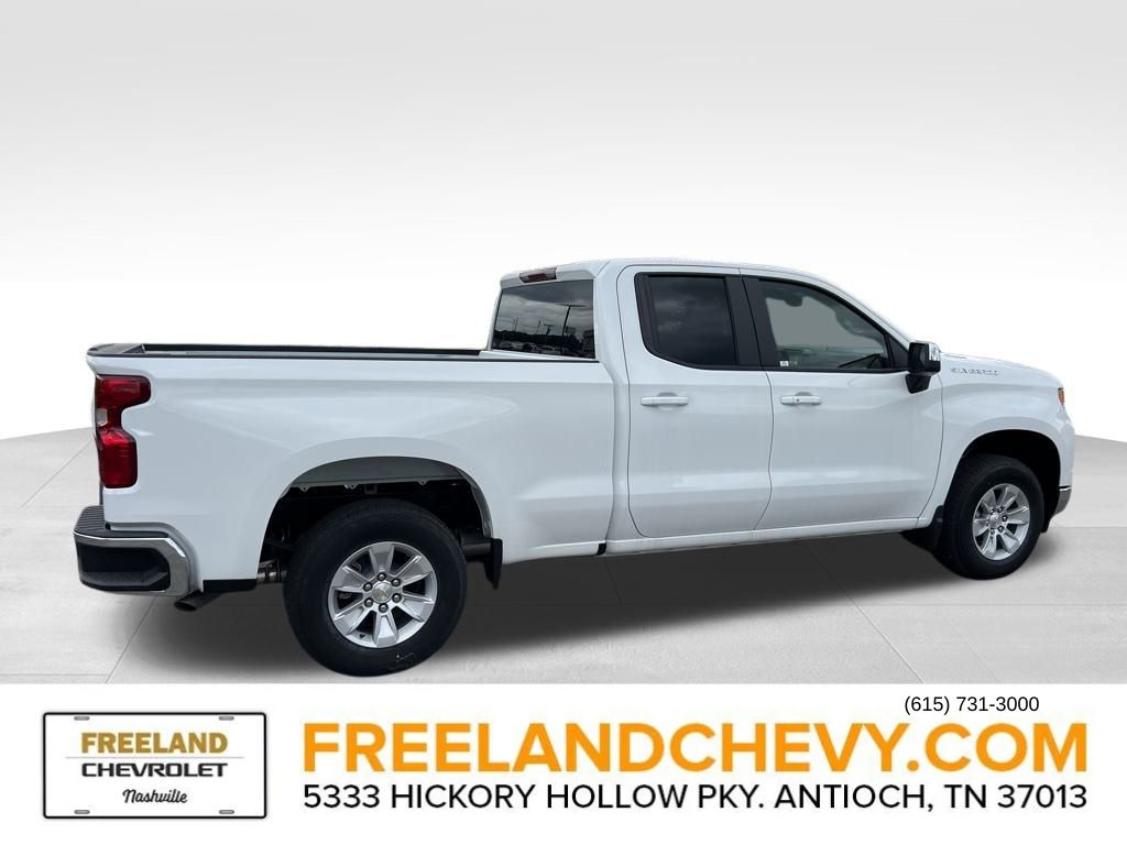 Vehicle image 4 of 23