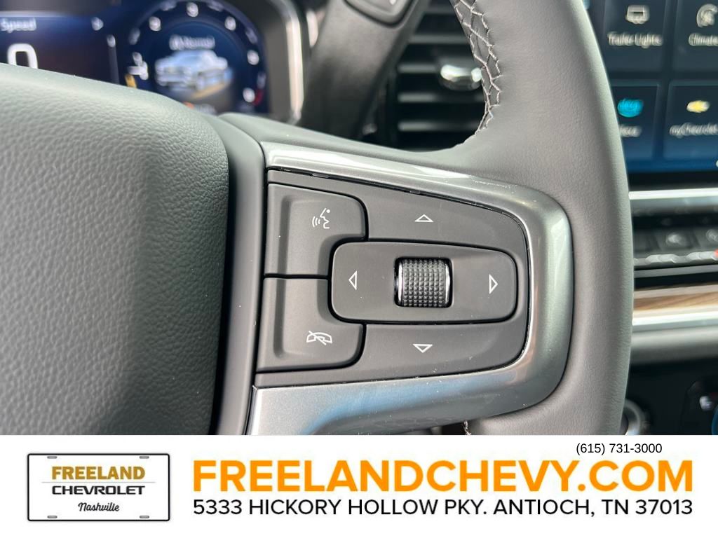 Vehicle image 10 of 23