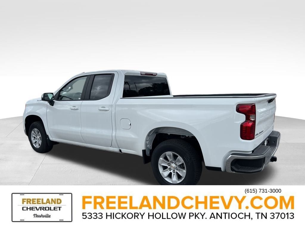 Vehicle image 6 of 23