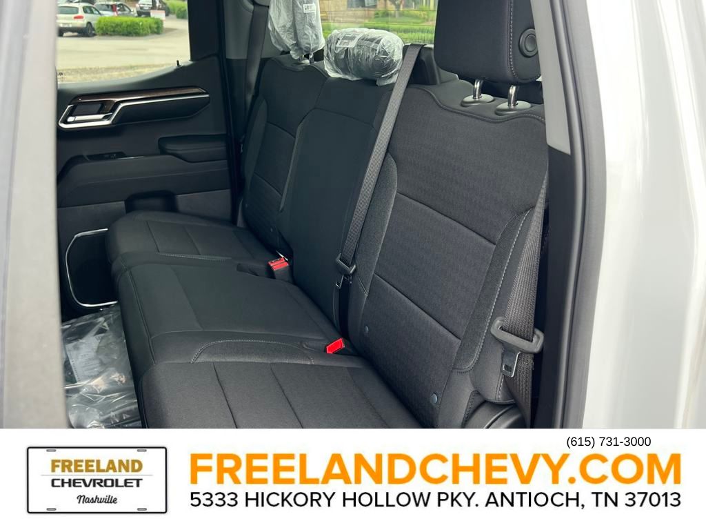 Vehicle image 23 of 23
