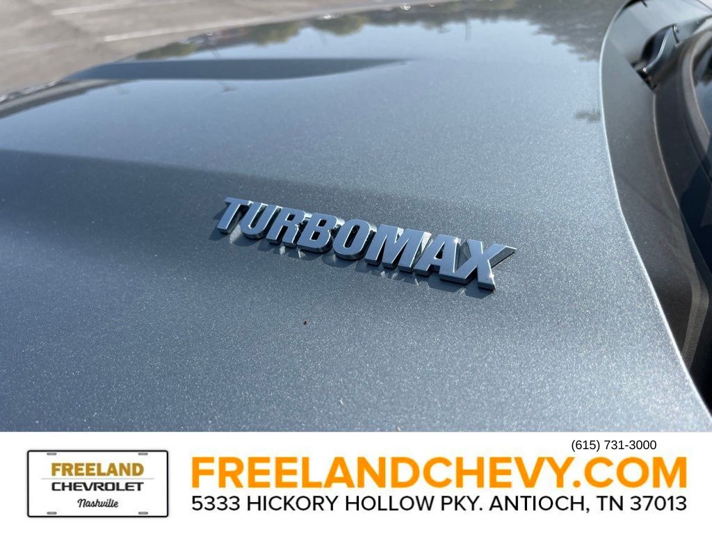 Vehicle image 10 of 24