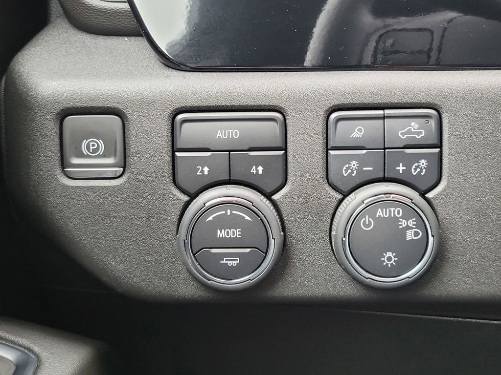 2024 Chevrolet Silverado 1500 LT Image 21 of 27