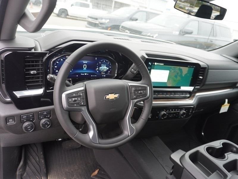 2024 Chevrolet Silverado 1500 LT Image 9 of 12