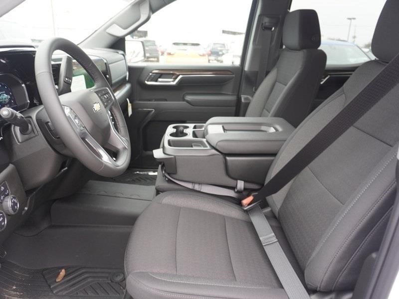 2024 Chevrolet Silverado 1500 LT Image 8 of 12