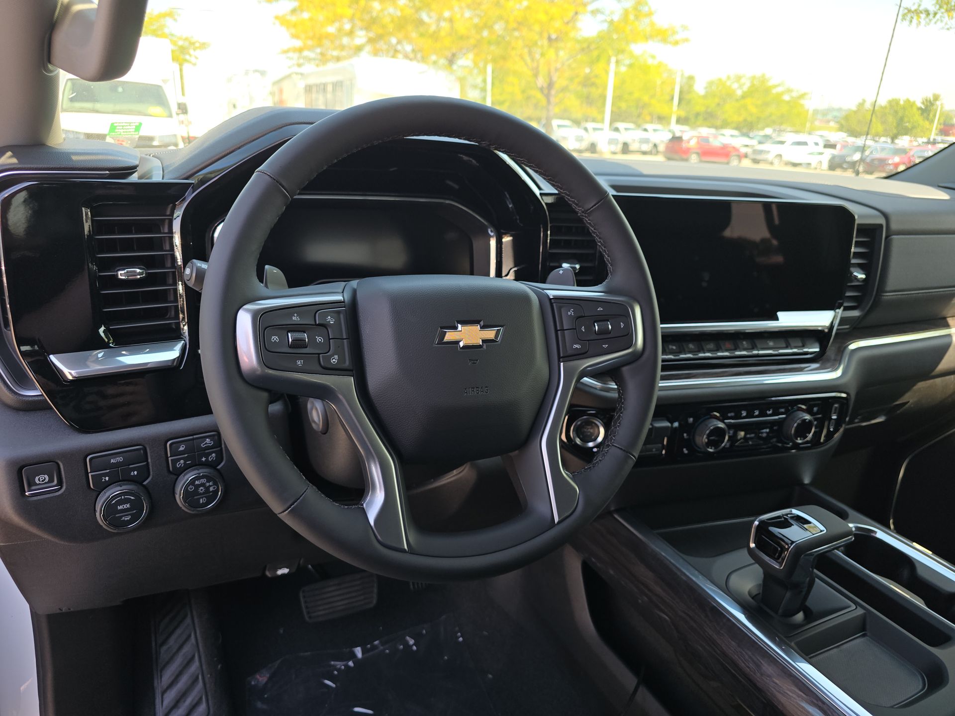 Vehicle image 36 of 59