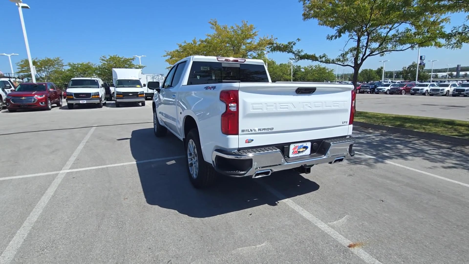 Vehicle image 31 of 59